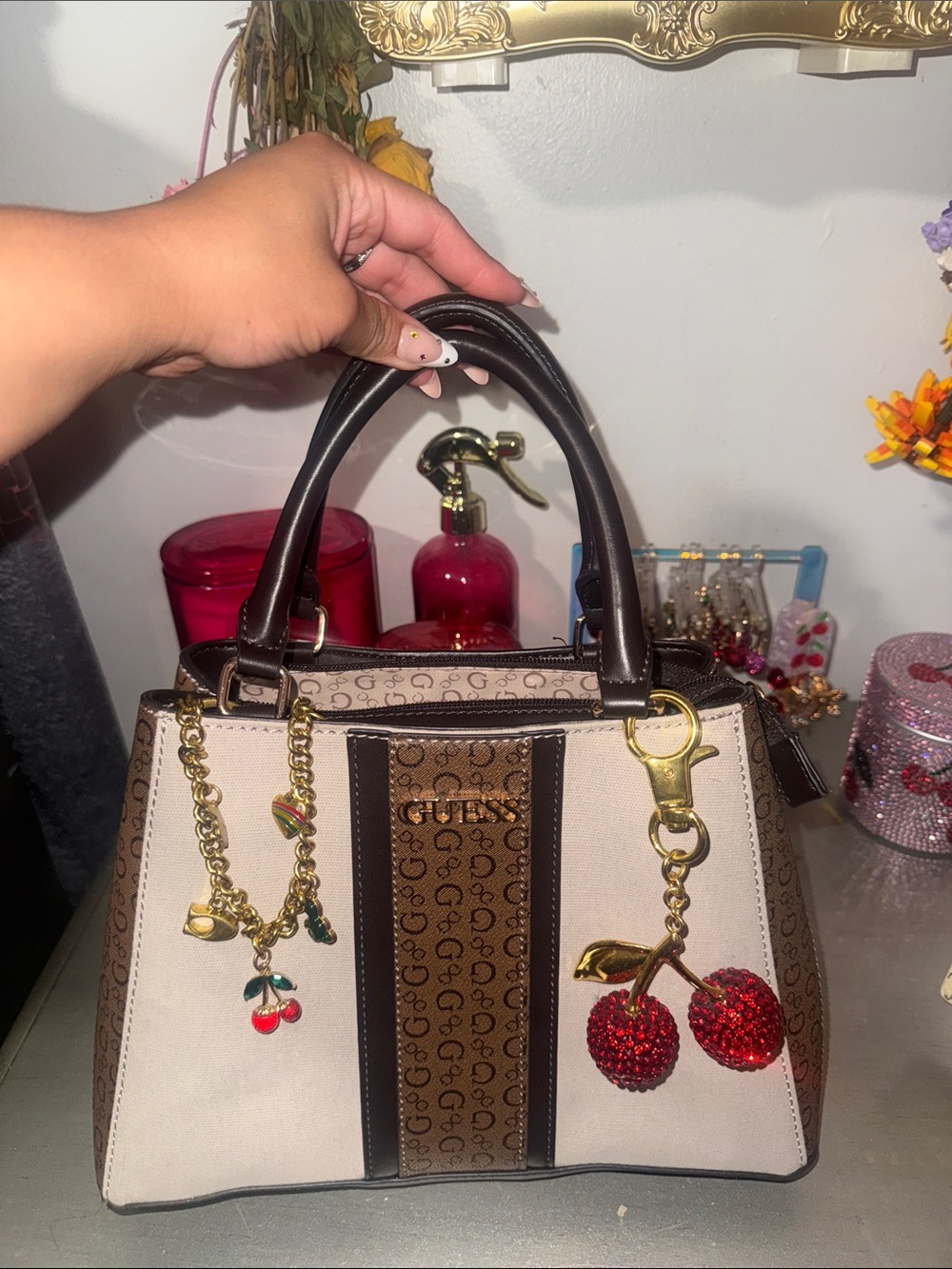 GUESS Brown, Beige purse